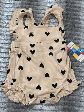 NEW Full Famous Summer Romper
 Size 9-12 months